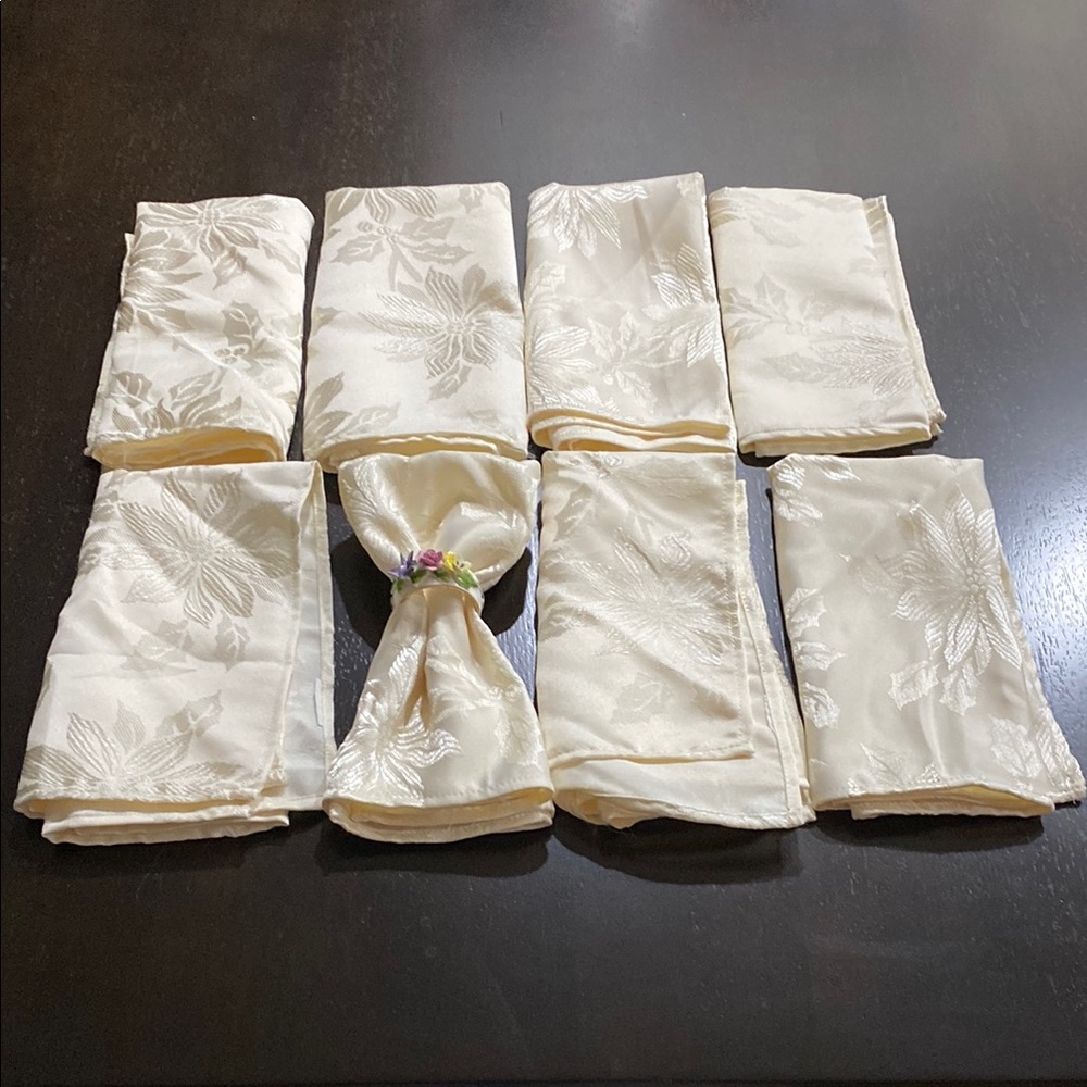 Ivory Vintage Floral Jacquard Napkin Set - 8 Pieces!